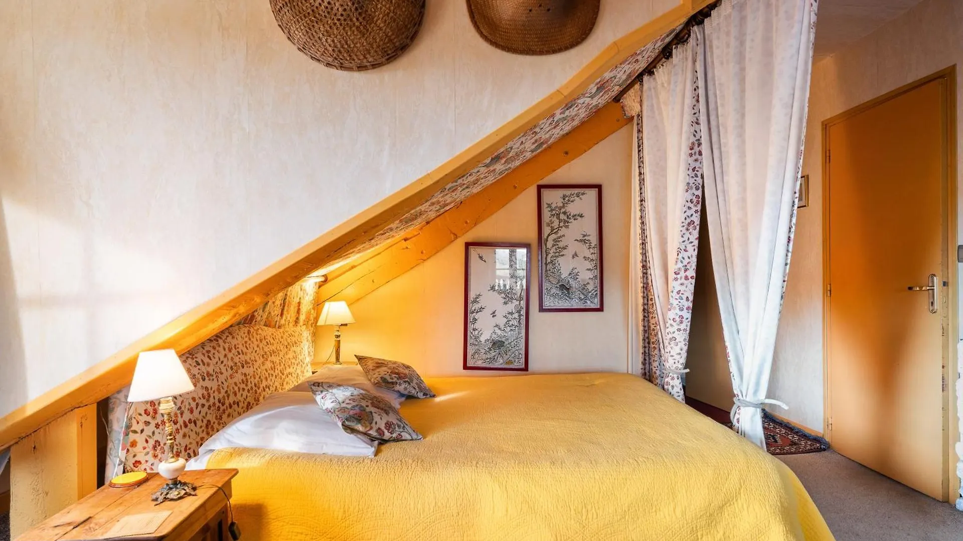 Chambres D'Hotes Logis Du Jerzual Ντινάν