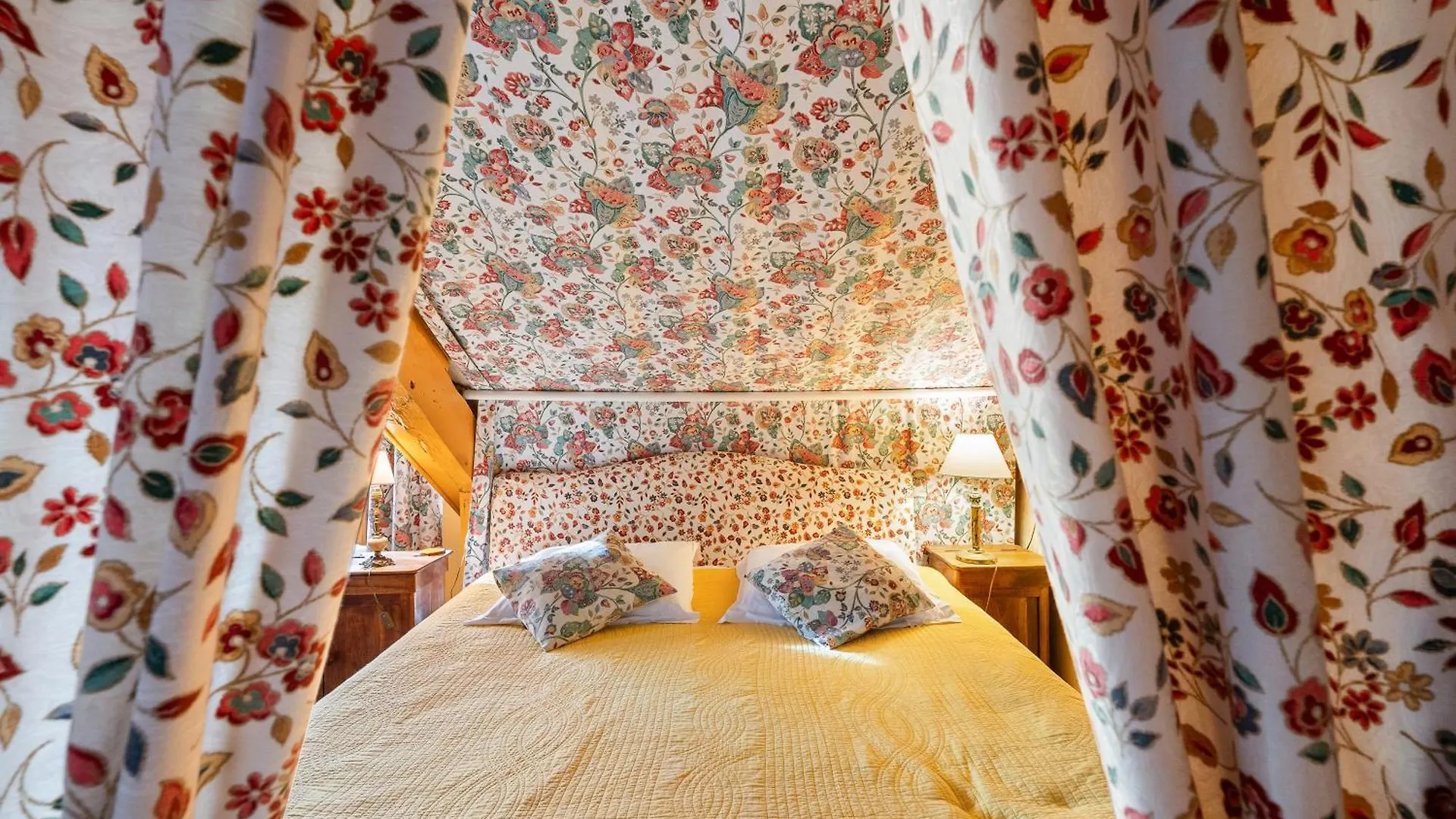 Chambres D'Hotes Logis Du Jerzual Ντινάν Bed and Breakfast
